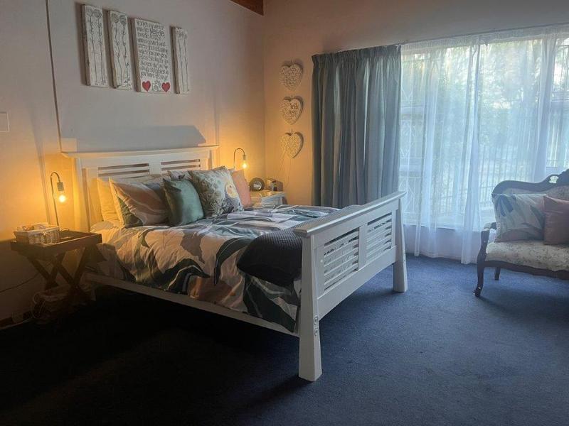 4 Bedroom Property for Sale in Ladybrand Free State